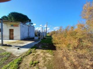 Cascina in vendita a brindisi contrada apani s.n.c.