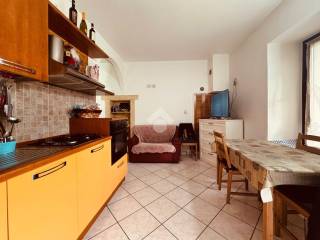 Appartamento in vendita a casatenovo via buttafava carlo, 42