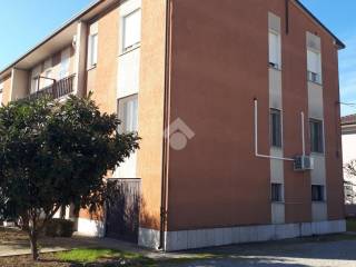 Appartamento in vendita a bagnacavallo via umberto giordano, 3