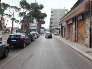 Garage in vendita a brindisi via s. giovanni bosco, 107