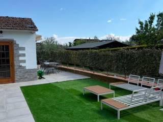 Villa bifamiliare in affitto a montignoso 