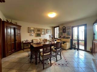 Casa indipendente in vendita a mantova via s. lazzaro