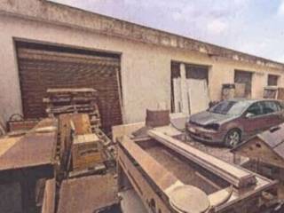 Garage in vendita ad anzio via nettunense, 32