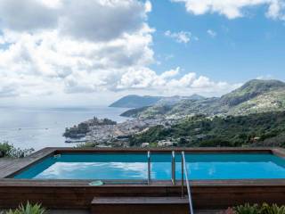 Villa in vendita a lipari strada comunale serra-monte rosa-unci