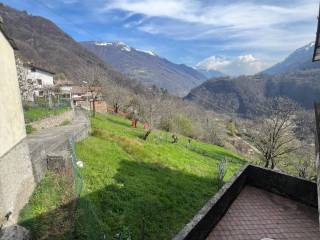 Casa indipendente in vendita a bellano via per comasira, 11