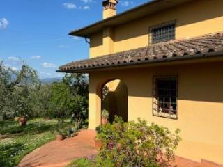 Villa in vendita a quarrata 