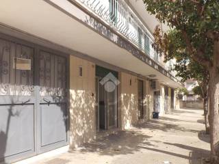 Garage in vendita a bisceglie vico i fragata, 59