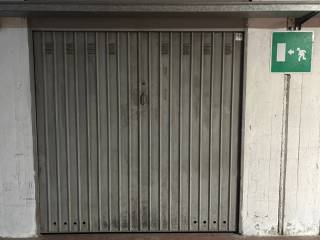 Garage in affitto a bologna via giovanna zaccherini alvisi, 7