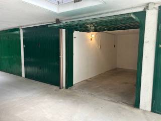Garage in vendita a corsico via malakoff, 17