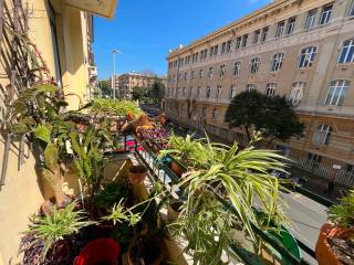 Appartamento in vendita a genova via monte zovetto, 8