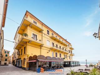 Appartamento in vendita ad alassio via 20 settembre, 90
