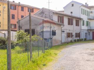 Casa indipendente in vendita a fidenza via giuseppe mazzini, 10