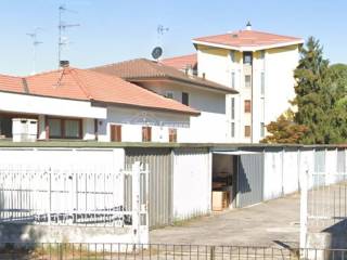 Garage in vendita a busto arsizio via cairate 6