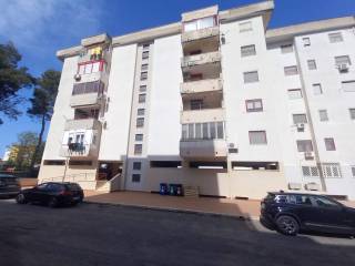 Appartamento in vendita a crotone via saffo, 14