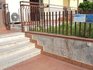 Ufficio in in affitto da privato ad acireale via felice paradiso, 44