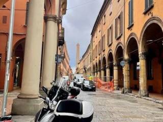 Magazzino in affitto a bologna strada maggiore