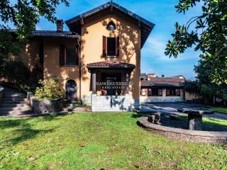 Villa in vendita a lecco 