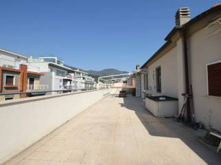 Attico in affitto ad alassio corso armando diaz