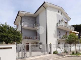 Appartamento in vendita a francavilla al mare viale gran sasso, 8