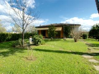 Villa a schiera in vendita ad ameglia 