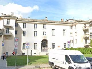 Appartamento in vendita ad aosta piazza plouves