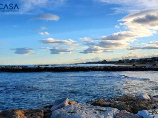Appartamento in vendita a san benedetto del tronto via zandonai
