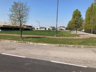 Terreno residenziale all'asta a gazoldo degli ippoliti via ettore barozzi, snc