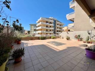 Appartamento in vendita a siracusa via alcibiade