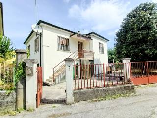 Villa in vendita ad adria via nicola badaloni, 5