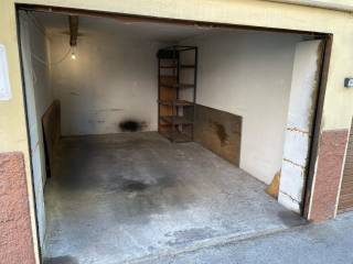 Garage in vendita a modena via giacomo puccini