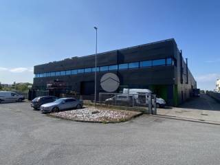 Capannone in affitto a lonato del garda via campagna sopra, 20