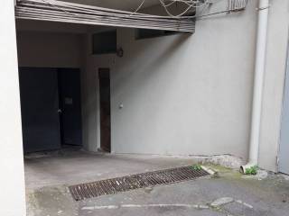 Magazzino in affitto a catania via serve della divina provvidenza