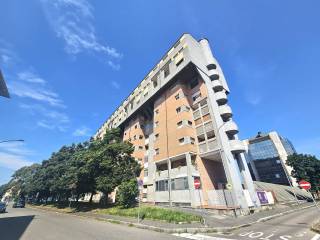 Intero stabile in in vendita da privato a legnano via gioacchino rossini, 4