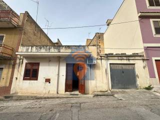 Casa indipendente in vendita a castelvetrano via felice cavallotti