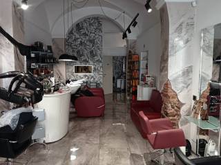 Negozio in affitto a catania 