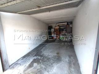 Garage in vendita a rapallo via mario puchoz