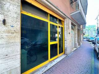 Garage in vendita a rapallo via zignago