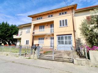 Villa bifamiliare in vendita a larciano via monsummanese