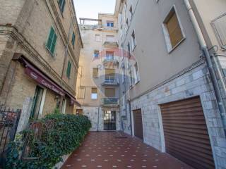 Appartamento in vendita a chieti via madonna degli angeli, 8