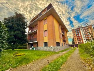 Appartamento in vendita ad arese piazza giacomo matteotti