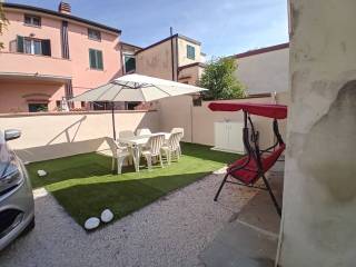 Casa indipendente in in affitto da privato a cecina via andrea doria, 10