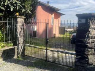 Villa all'asta ad arona san carlo - via verbania , 5