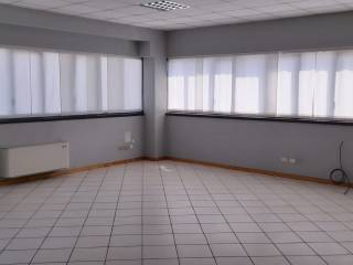 Intero stabile in vendita a lodi vecchio sp115