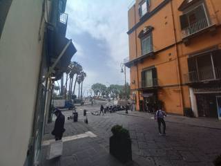 Negozio in affitto a napoli via calabritto