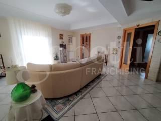 Appartamento in vendita a san cataldo viale dei tigli , 23/a