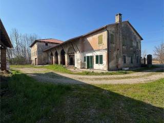 Rustico in vendita a dolo 