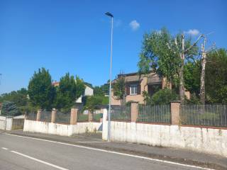Villa in vendita a casteggio via aldo moro