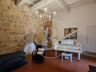 Appartamento in vendita a colle di val d'elsa piazza del duomo