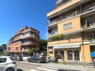 Negozio in affitto a roma via guido guinizelli, 32