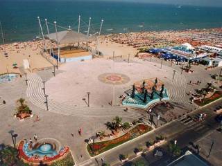 Villa bifamiliare in vendita a riccione viale luigi rizzo